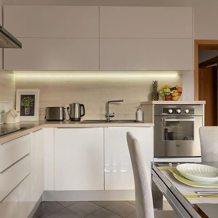 Apartment Leki - Newly Renovated, Modern City Spot プーラ エクステリア 写真