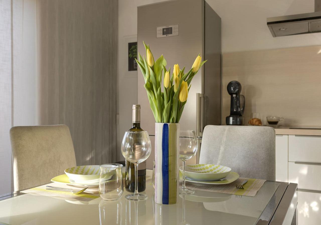 Apartment Leki - Newly Renovated, Modern City Spot プーラ エクステリア 写真